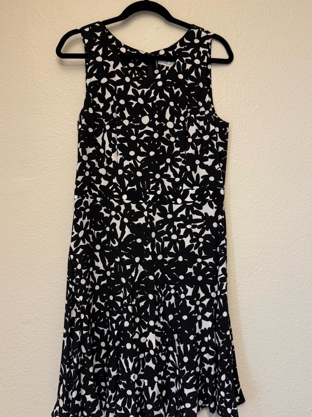 Diane Von Furstenberg Black & White Floral Sleeveless Mini Dress